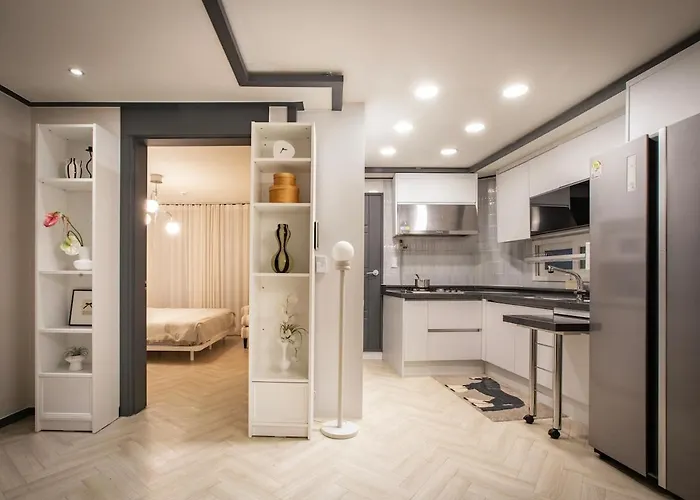 Cote Blanc For Those Who Romance Apartment *