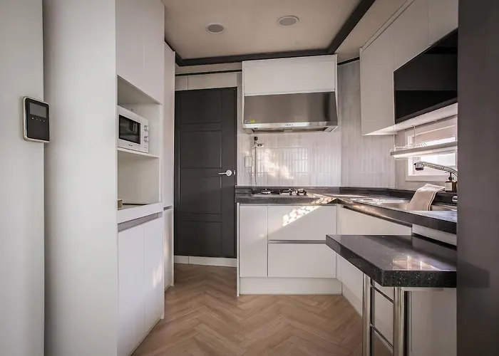 Cote Blanc For Those Who Romance Apartment *